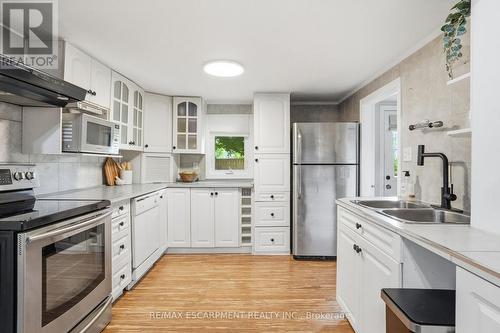 55 East 32Nd Street, Hamilton, ON 