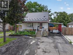 452 EAST 38TH Street  Hamilton, ON L8V 4G8