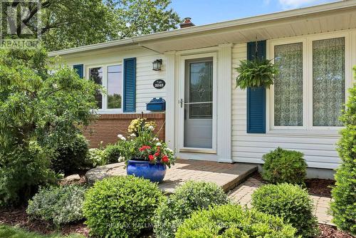 3242 Albion Road S, Ottawa, ON 