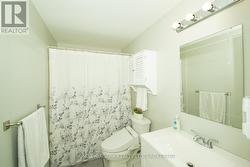 Main Bathroom - 