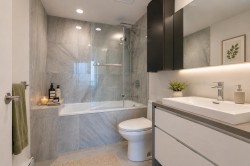 Master Bathroom - 