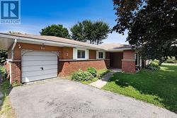 10 ORR STREET  Ottawa, ON K2J 1E6