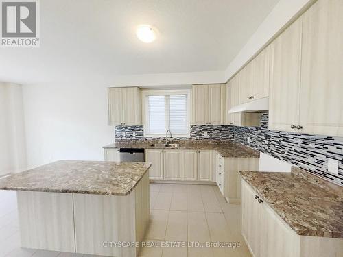 Kitchen - 16 Pagebrook Crescent, Hamilton, ON 