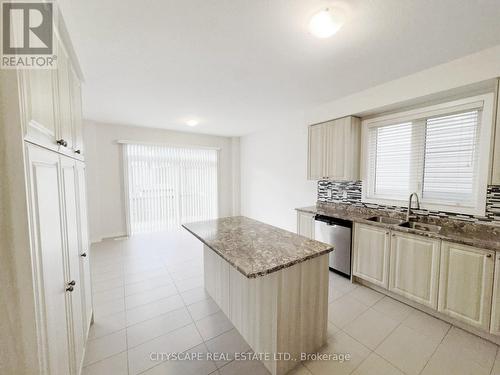 Kitchen - 16 Pagebrook Crescent, Hamilton, ON 