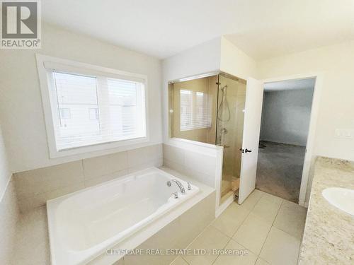 Primary Bedroom - 4pc Ensuite - 16 Pagebrook Crescent, Hamilton, ON 