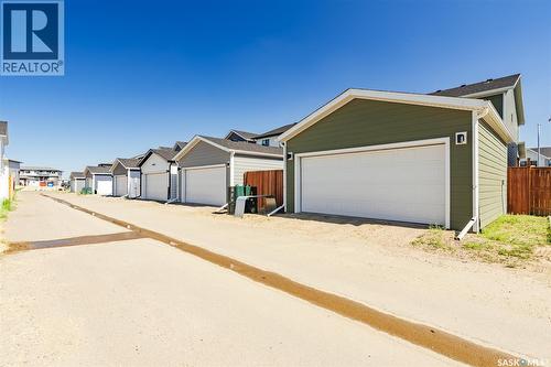 180 Rosewood Boulevard E, Saskatoon, SK 