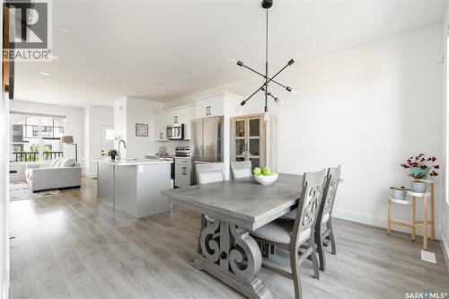 180 Rosewood Boulevard E, Saskatoon, SK 