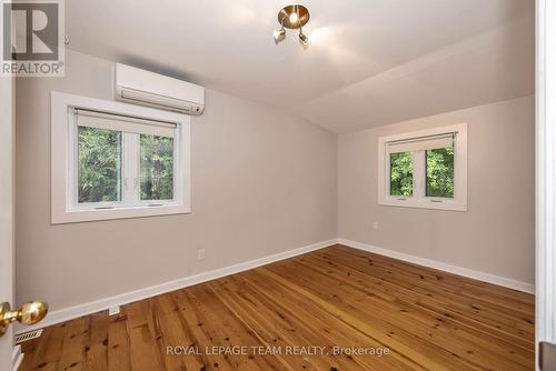 Primary bedroom - 4 Queen Mary Street, Ottawa, ON 