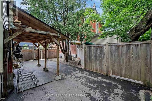 4 Queen Mary Street, Ottawa, ON 