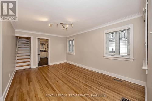Living Room - 4 Queen Mary Street, Ottawa, ON 