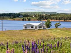 8 Souwest Drive  Clinton, PE C0B 1M0