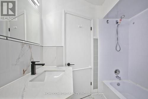 19 Beacham Crescent, Toronto, ON 