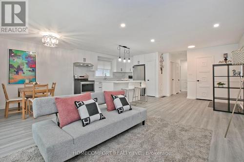 19 Beacham Crescent, Toronto, ON 
