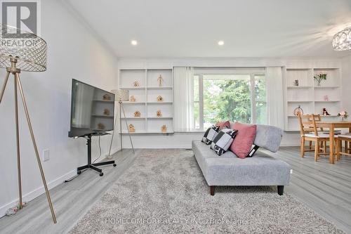 19 Beacham Crescent, Toronto, ON 
