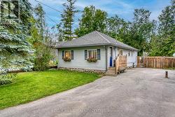 1152 STONEY POINT ROAD  Innisfil, ON L0L 1W0