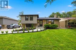 110 ST LAWRENCE BOULEVARD  London South (South O), ON N6J 2X1