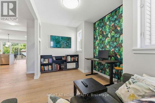 730 Kirkham Crescent, Ottawa, ON 
