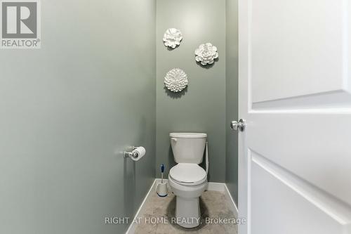 730 Kirkham Crescent, Ottawa, ON 
