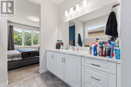 730 Kirkham Crescent, Ottawa, ON 
