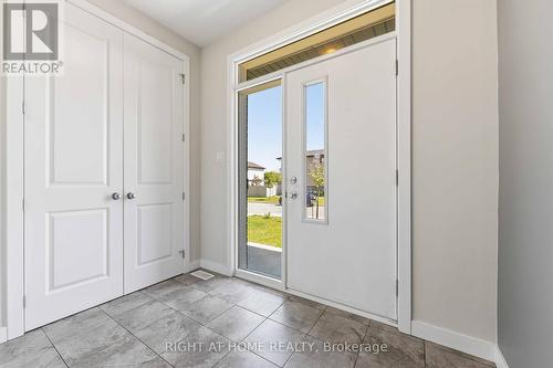 730 Kirkham Crescent, Ottawa, ON 