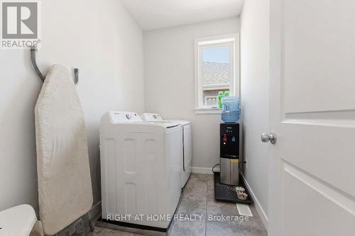 730 Kirkham Crescent, Ottawa, ON 