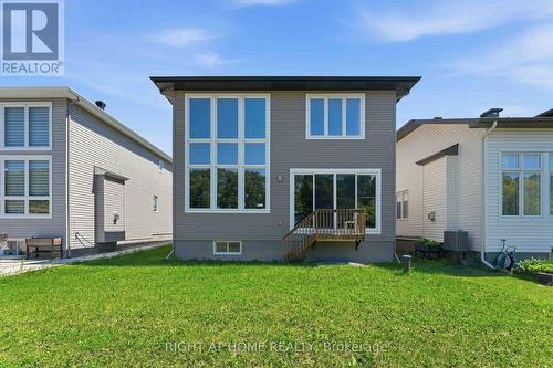 730 Kirkham Crescent, Ottawa, ON 