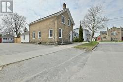 51 MAIN STREET W  Smiths Falls, ON K7A 1M7
