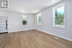 Dining area - 