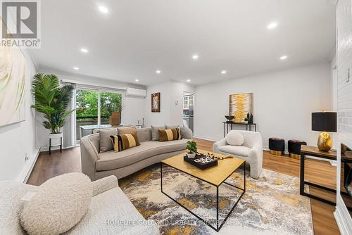 205 - 21 ELIZABETH STREET  Richmond Hill, ON L4C 3V5
