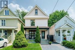 27 COLERIDGE AVENUE  Toronto, ON M4C 4H4