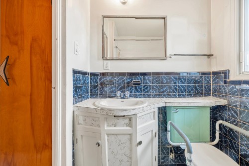 Salle de bains - 355 Rue Eugène, Laval (Fabreville), QC 