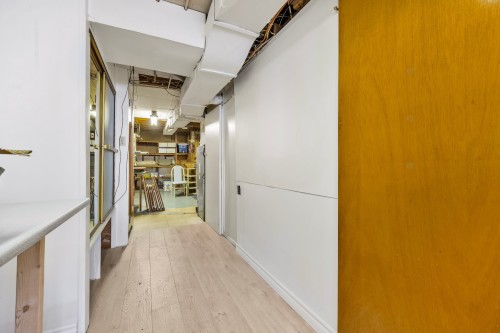Corridor - 355 Rue Eugène, Laval (Fabreville), QC 