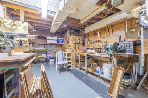 Atelier - 355 Rue Eugène, Laval (Fabreville), QC 