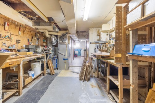 Atelier - 355 Rue Eugène, Laval (Fabreville), QC 