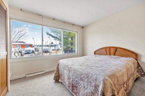 Chambre à coucher - 355 Rue Eugène, Laval (Fabreville), QC 