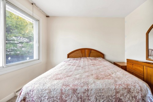 Chambre à coucher - 355 Rue Eugène, Laval (Fabreville), QC 