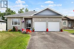 42 CODE CRESCENT  Smiths Falls, ON K7A 0A9