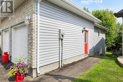 42 Code Crescent, Smiths Falls, ON 