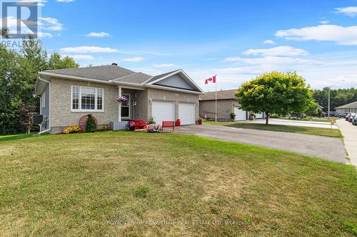 42 Code Crescent, Smiths Falls, ON 