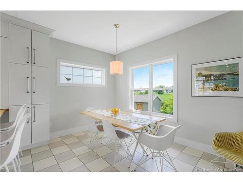 662 Hillcrest Dr, Fredericton, NB 