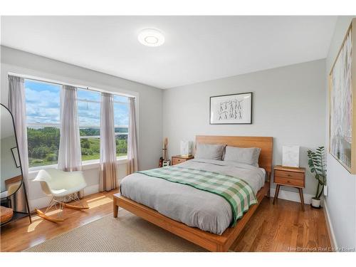 662 Hillcrest Dr, Fredericton, NB 