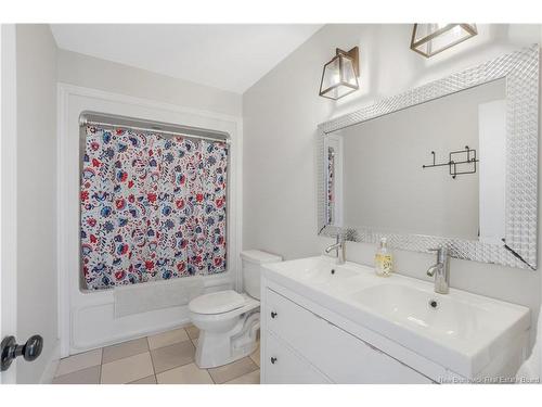 662 Hillcrest Dr, Fredericton, NB 