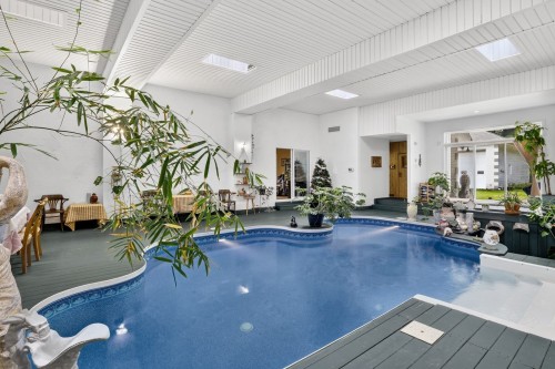 Piscine - 87 Rg St-François, Lanoraie, QC - Indoor Photo Showing Other Room With In Ground Pool