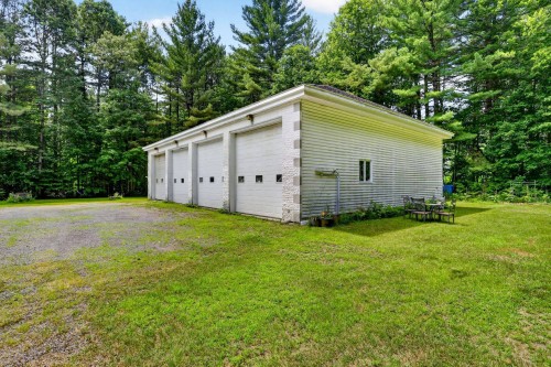 Garage - 87 Rg St-François, Lanoraie, QC - Outdoor