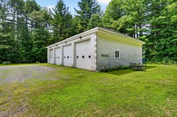 Garage - 