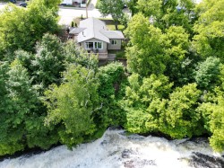 133 Rue Ketchen  Témiscaming, QC J0Z 3R0