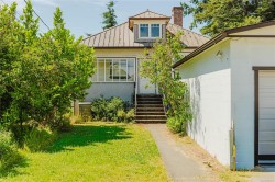 95 Sims Ave Saanich, BC V8Z 1J9