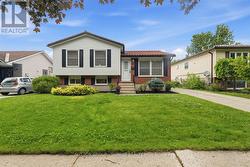 60 NETHERCOTT DRIVE Stratford, ON N5A 7G4