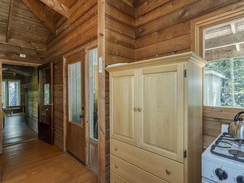 207 Middle Fork Road, Sherbrooke Lake, NS 
