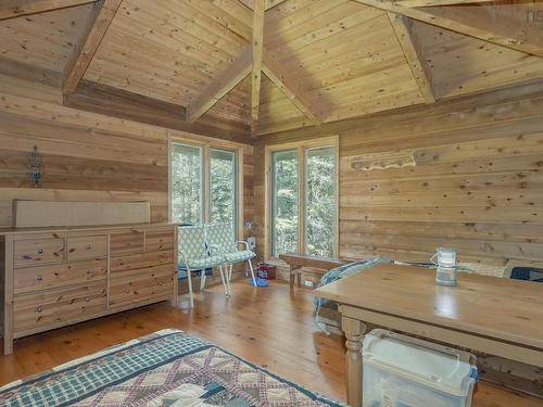 207 Middle Fork Road, Sherbrooke Lake, NS 